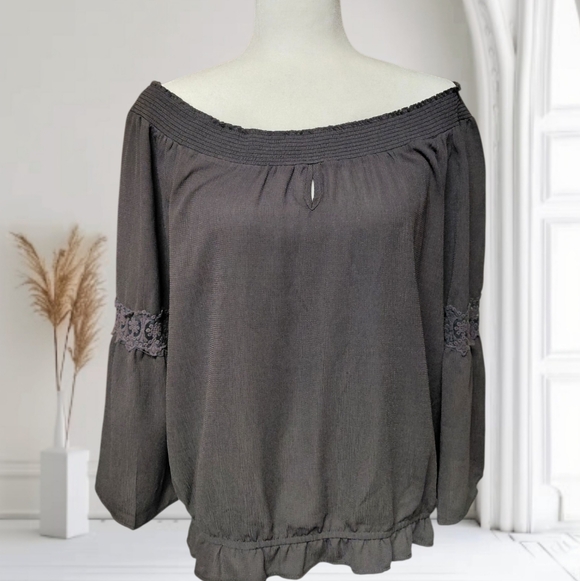 Maurices Tops - Maurices Black Off the Shoulder Peasant Blouse Size L  (E15)